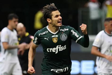 resultado do jogo palmeiras e goiás|Com gol no final, Palmeiras vence o Goiás pelo Brasileirão.
